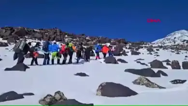 Ağrı Dağı'nda Kış Tırmanışı Başladı!
