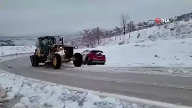 Burdur'da İlk Kar Yağışı: Yollar Kapandı!