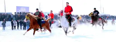 Erzurum'da Heyecan Dolu Mahalli At Yarışları