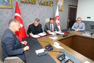 Samandağ'a Sörf Eğitim Merkezi