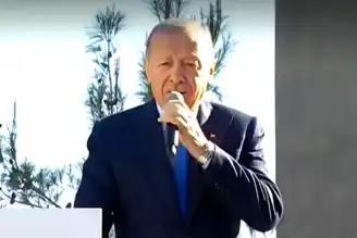 Erdoğan, Özel'in Kırmızı Kart Çağrısına Yanıt Verdi