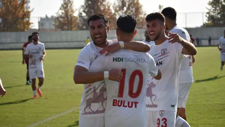 Takımımız Dördüncü Galibiyet İçin Savaşta!