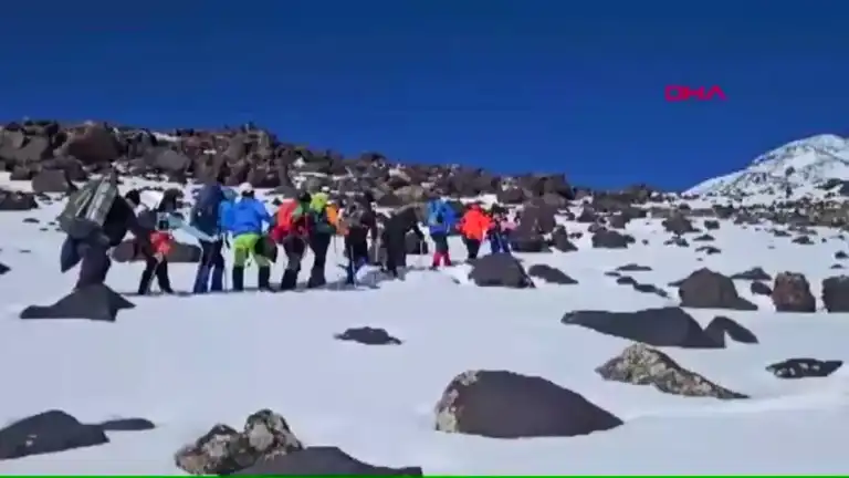 Ağrı Dağı'nda Kış Tırmanışı Başladı!