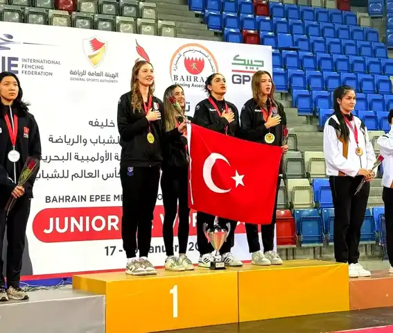 Genç Kızlar Epe Takımı Dünya Şampiyonu!