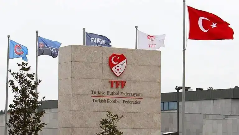 İzzet Çelik ve Gökhan İpek'e 1 Maç Men Cezası